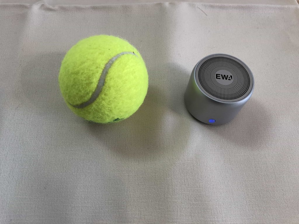 スピーカー　コンパクトスピーカー　Bluetooth　ブルートゥース　EWA　A106 BOSE　テニスボール